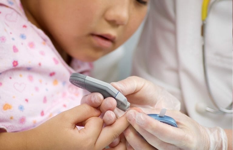Penyebab, Gejala Dan Cara Mengobati Diabetes Pada Anak